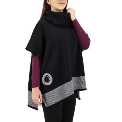 Two Sisters Poncho Negro con Cuello Holgado, Franja Gris y Roseta Crochet Tejida a Mano, Talla Única Mujer