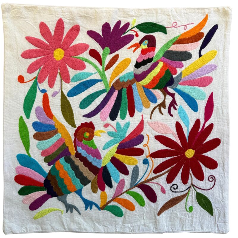 Two Sisters Funda de Cojín Bordado a Mano Auténtico Artesanal Original de Tenango México. Cuadrada 41 x 41 cm. (Vuela Vuela Palomita)