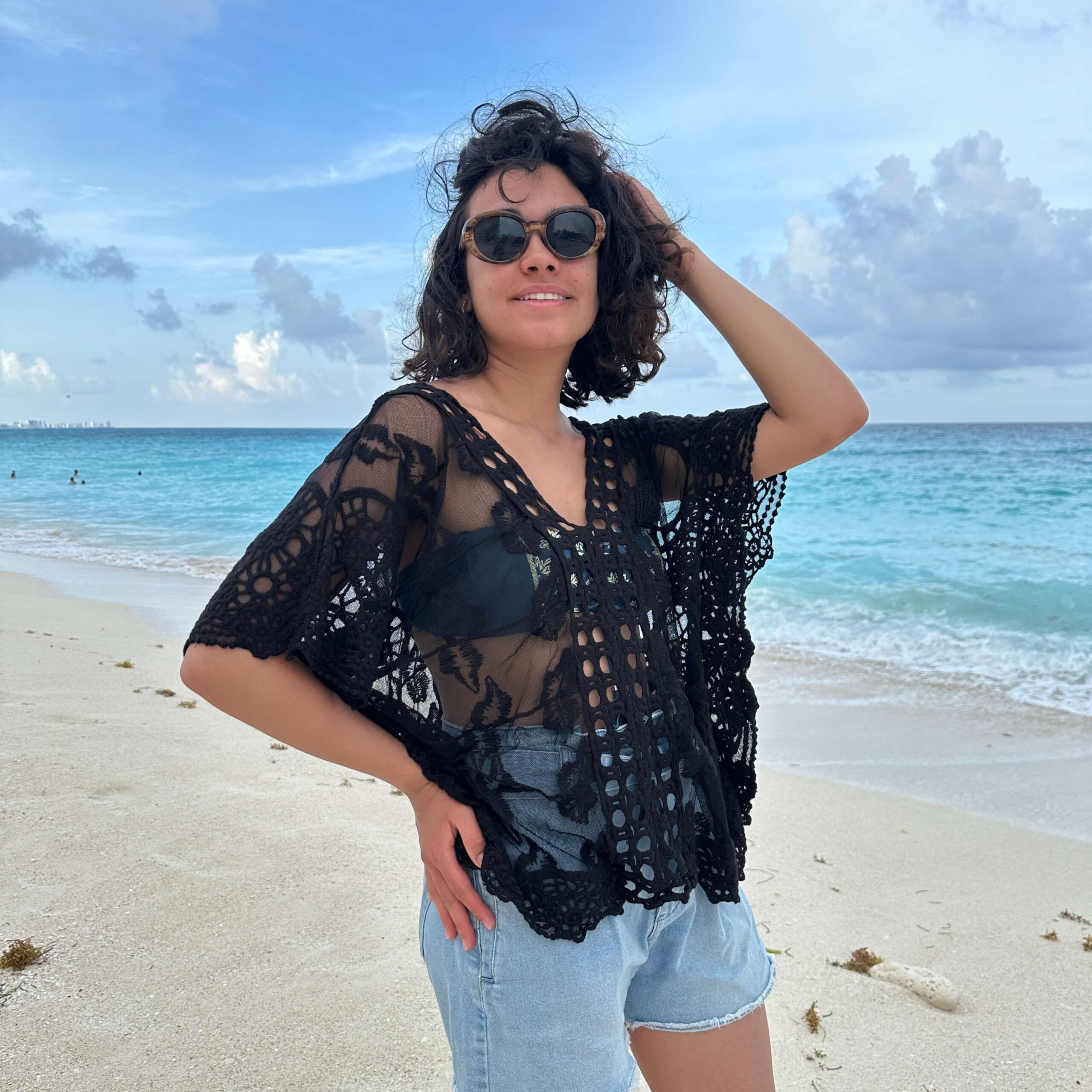 Two Sisters Ropa de Playa Tipo Blusa para Verano con Detalle de Crochet Tejido a Mano para Mujer Talla Única (Negro) - Imagen 6